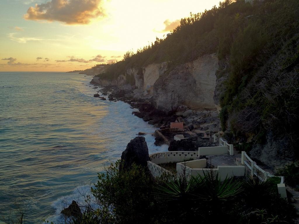 Surf Side Beach Club Mount Pleasant Bagian luar foto