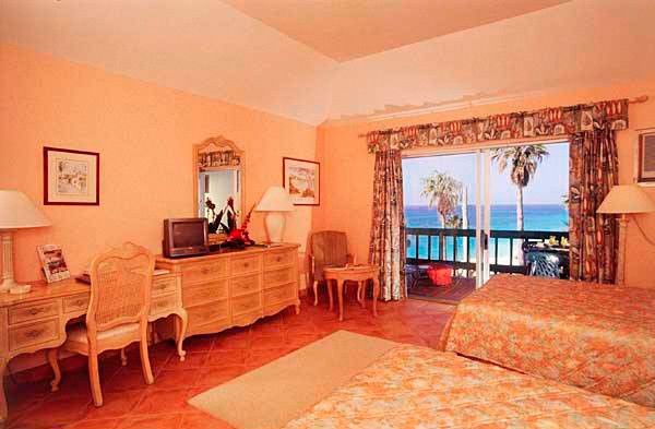 Surf Side Beach Club Mount Pleasant Ruang foto