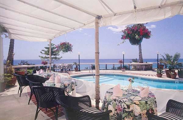 Surf Side Beach Club Mount Pleasant Bagian luar foto